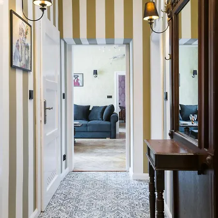 Malila Premium Cracow Lubicz 14 Apartman *